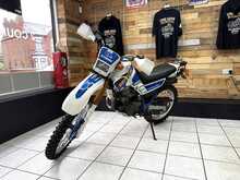 Yamaha XT250  