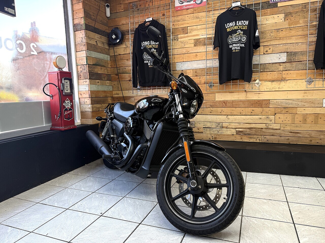 Harley-Davidson 750 XG Custom Cruiser