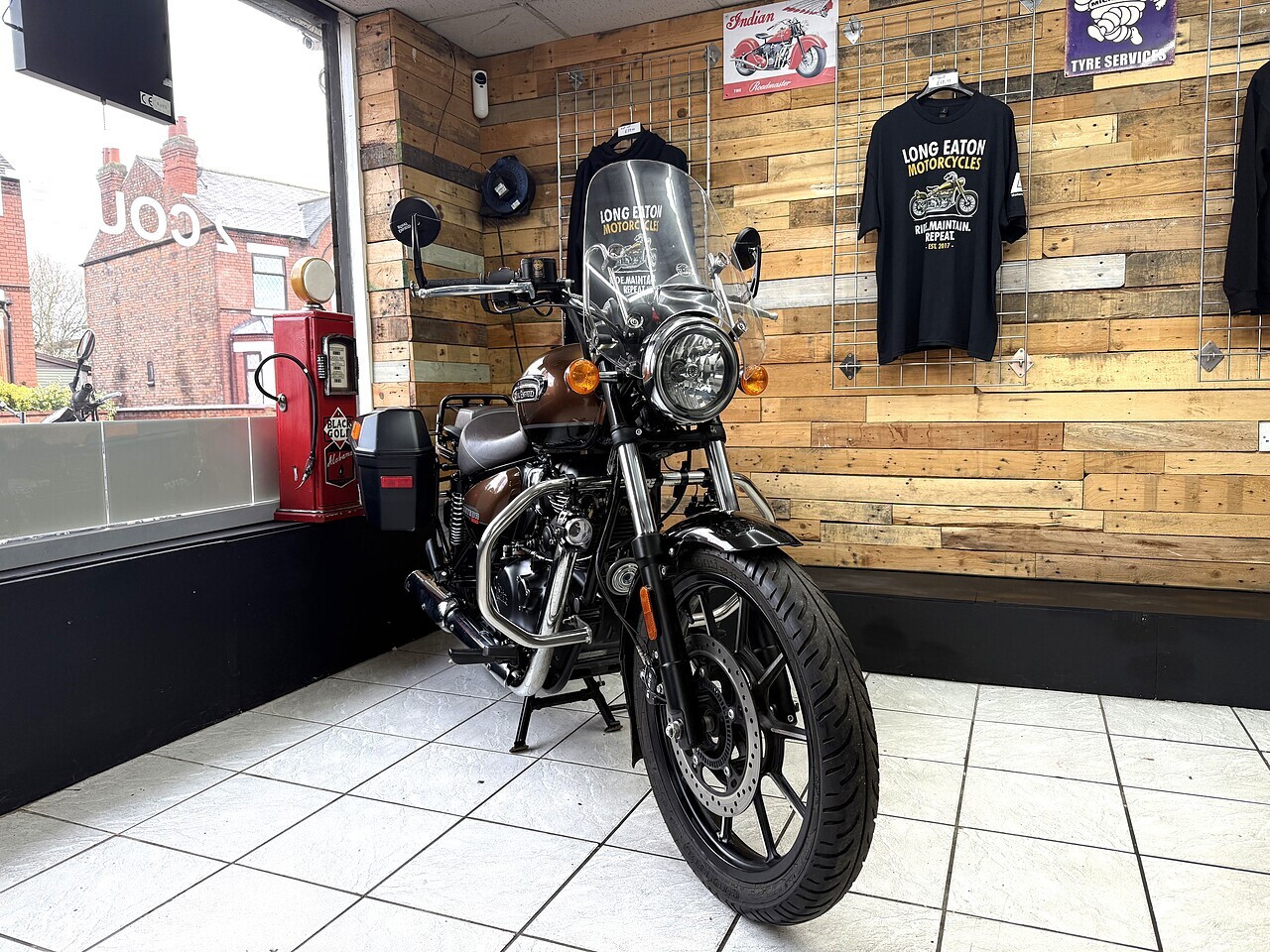 Royal Enfield 350 Roadster/Retro