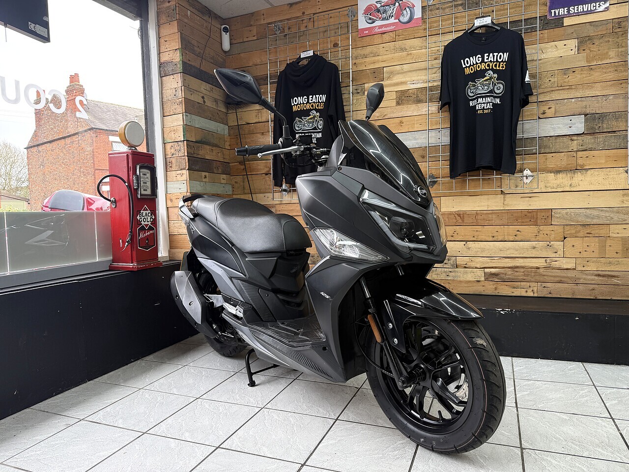 SYM 125 AC Scooter Petrol CVT Euro 5 (10 ps)