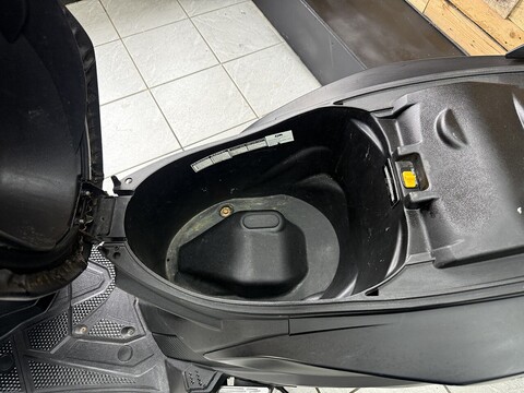 125 AC Scooter Petrol CVT Euro 5 (10 ps)