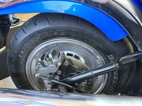 900 Custom Cruiser Manual Petrol