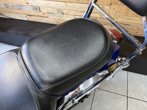 900 Custom Cruiser Manual Petrol