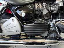 Triumph Bonneville America  