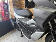 Aprilia SR GT 125  