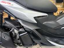 Aprilia SR GT 125  