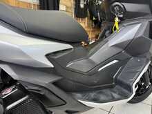 Aprilia SR GT 125  