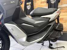 Aprilia SR GT 125  