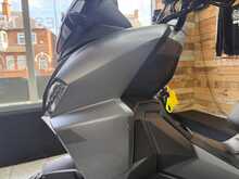 Aprilia SR GT 125  