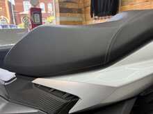 Aprilia SR GT 125  