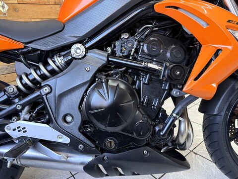 650 Naked Petrol Manual (72 ps)