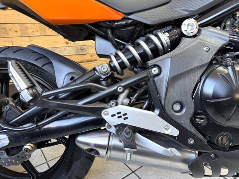 650 Naked Petrol Manual (72 ps)