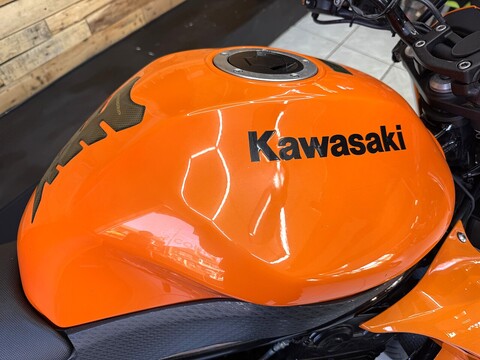 650 Naked Petrol Manual (72 ps)