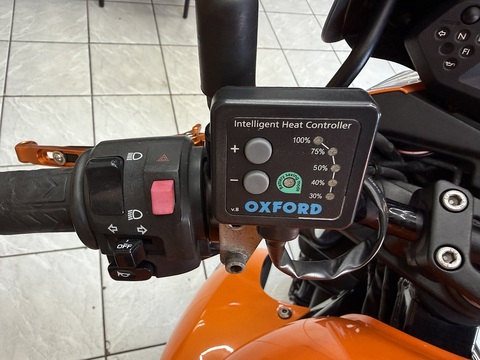 650 Naked Petrol Manual (72 ps)