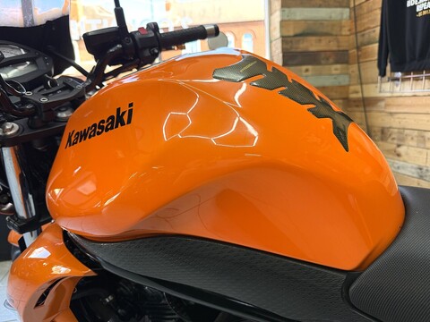 650 Naked Petrol Manual (72 ps)