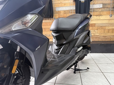 125 AC Scooter