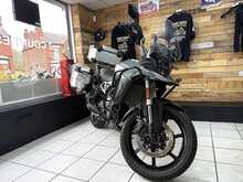 Suzuki V-Strom 800 RE 