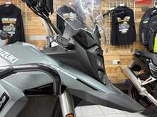 Suzuki V-Strom 800 RE 