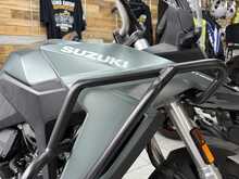 Suzuki V-Strom 800 RE 