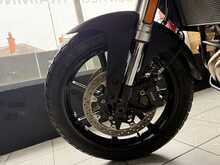 Suzuki V-Strom 800 RE 