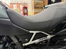 Suzuki V-Strom 800 RE 