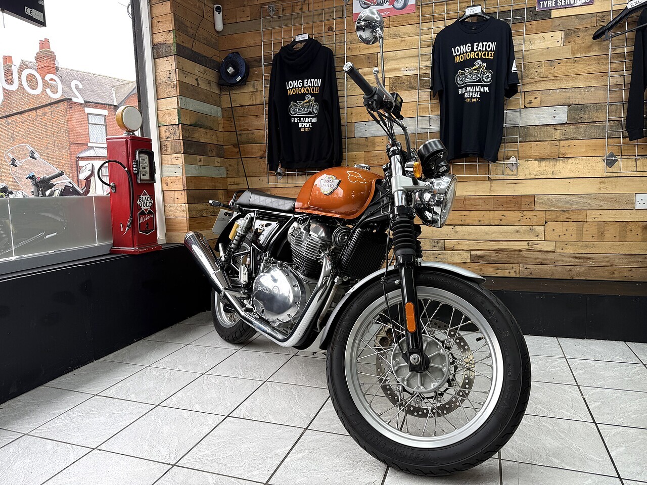 Royal Enfield 650 Roadster/Retro