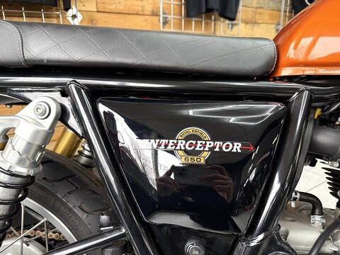 650 Roadster/Retro