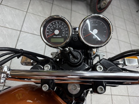 650 Roadster/Retro