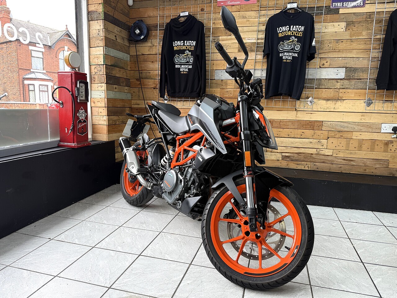 KTM 390 Naked