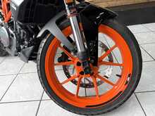 KTM 390 Duke  