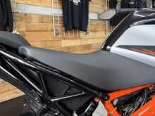 KTM 390 Duke  