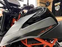 KTM 390 Duke  