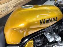 Yamaha FZS600  