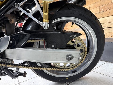 FZS600