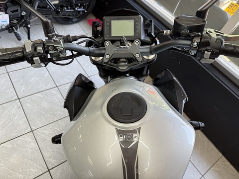 125 Naked