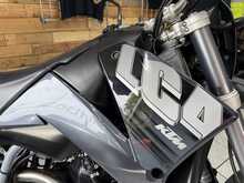 KTM 640 Supermoto  