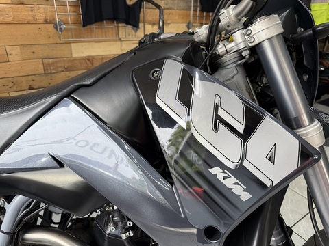 640 Supermoto Petrol