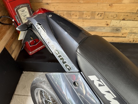 640 Supermoto Petrol