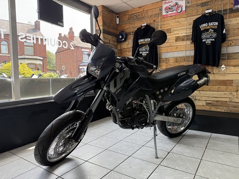 640 Supermoto Petrol