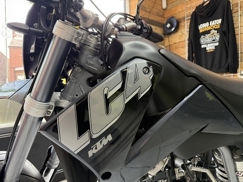 640 Supermoto Petrol
