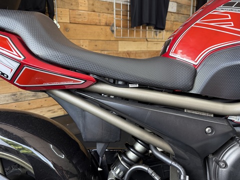 XJ6 Diversion S