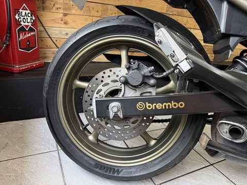 XJ6 Diversion S