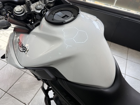 800 XRx Adventure