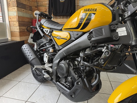 125 Roadster/Retro