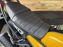 Yamaha XSR125  