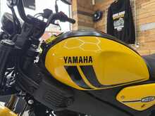 Yamaha XSR125  