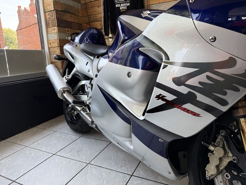 1300 Super Sports
