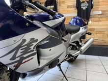Suzuki GSX1300R Hayabusa  