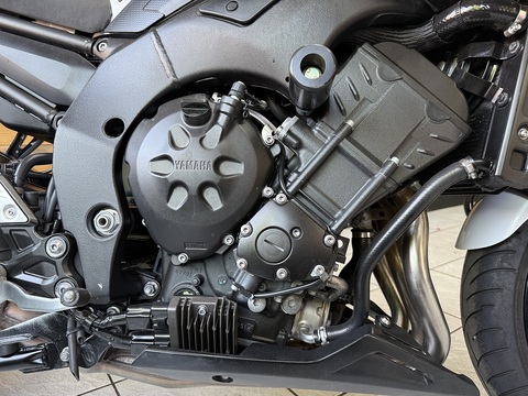 800 ABS Naked