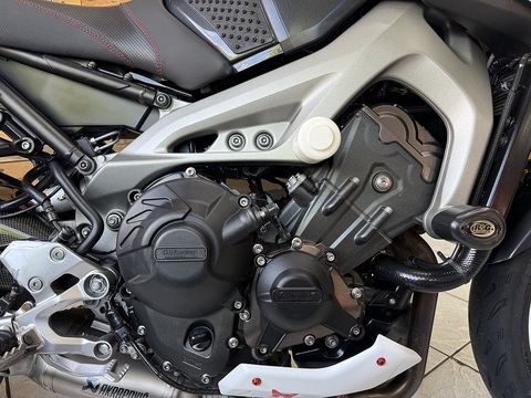 900 ABS Naked
